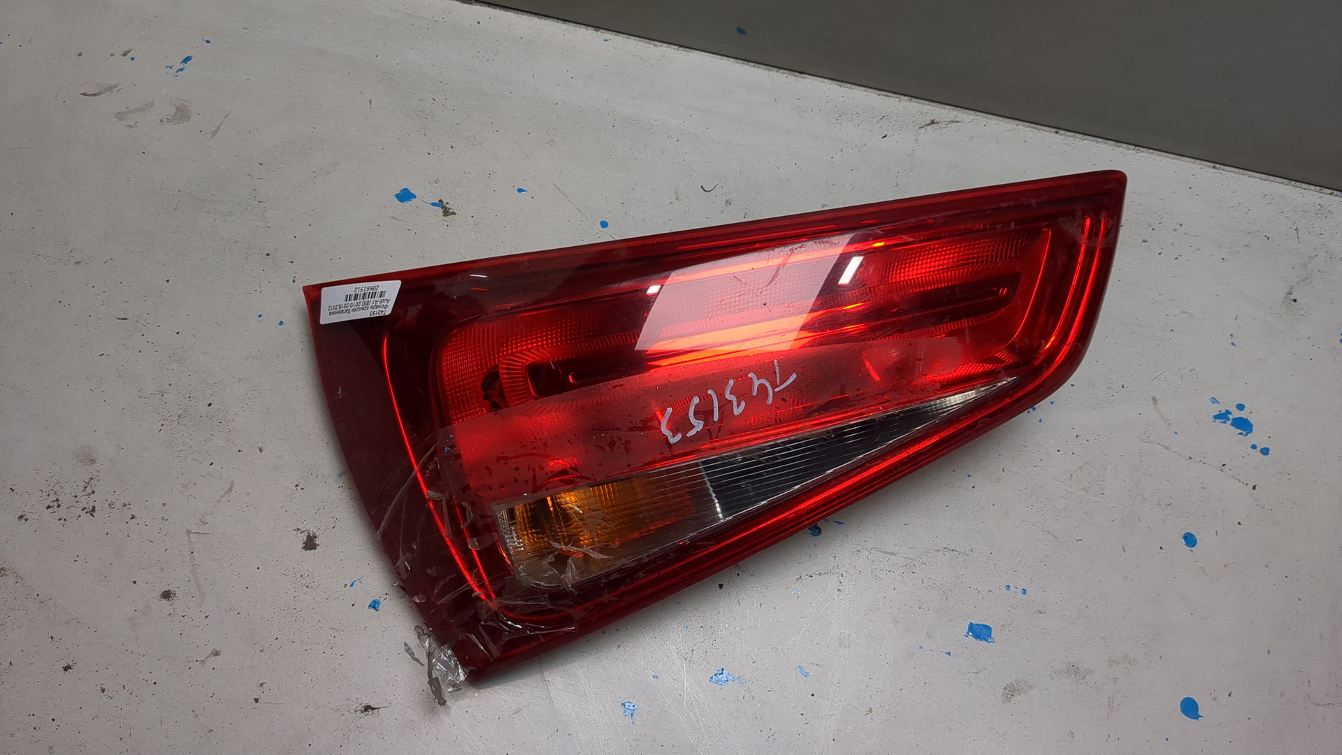 Фонарь задний внутренний левый