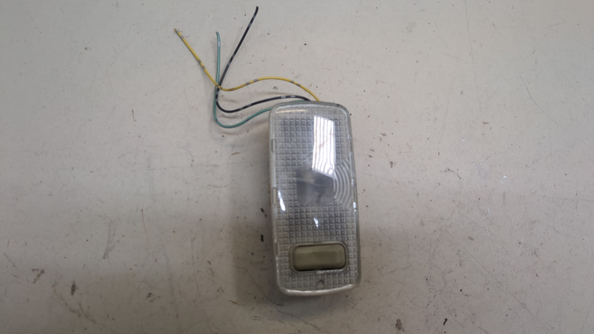 Плафон салонный