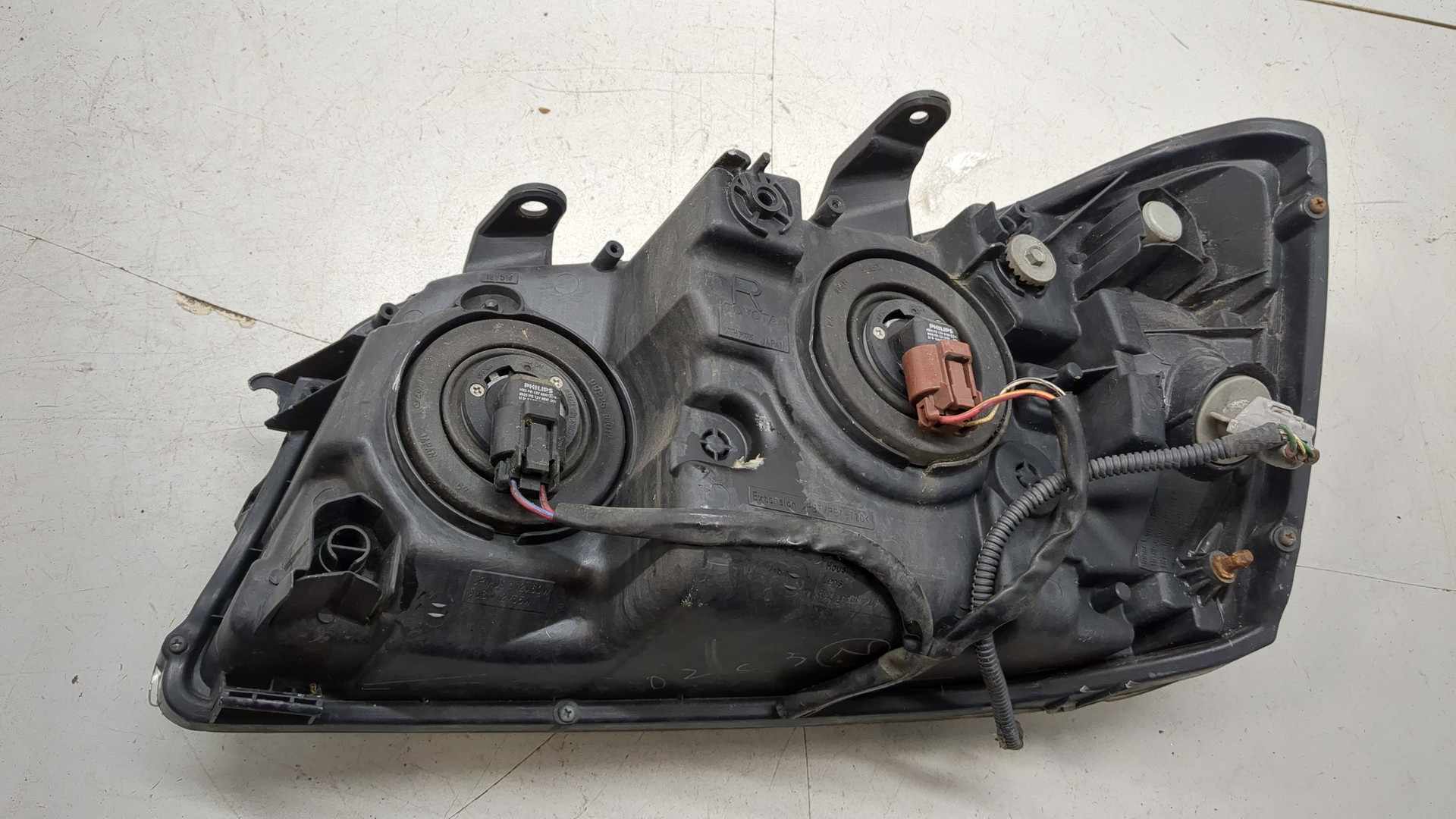 Фара правая