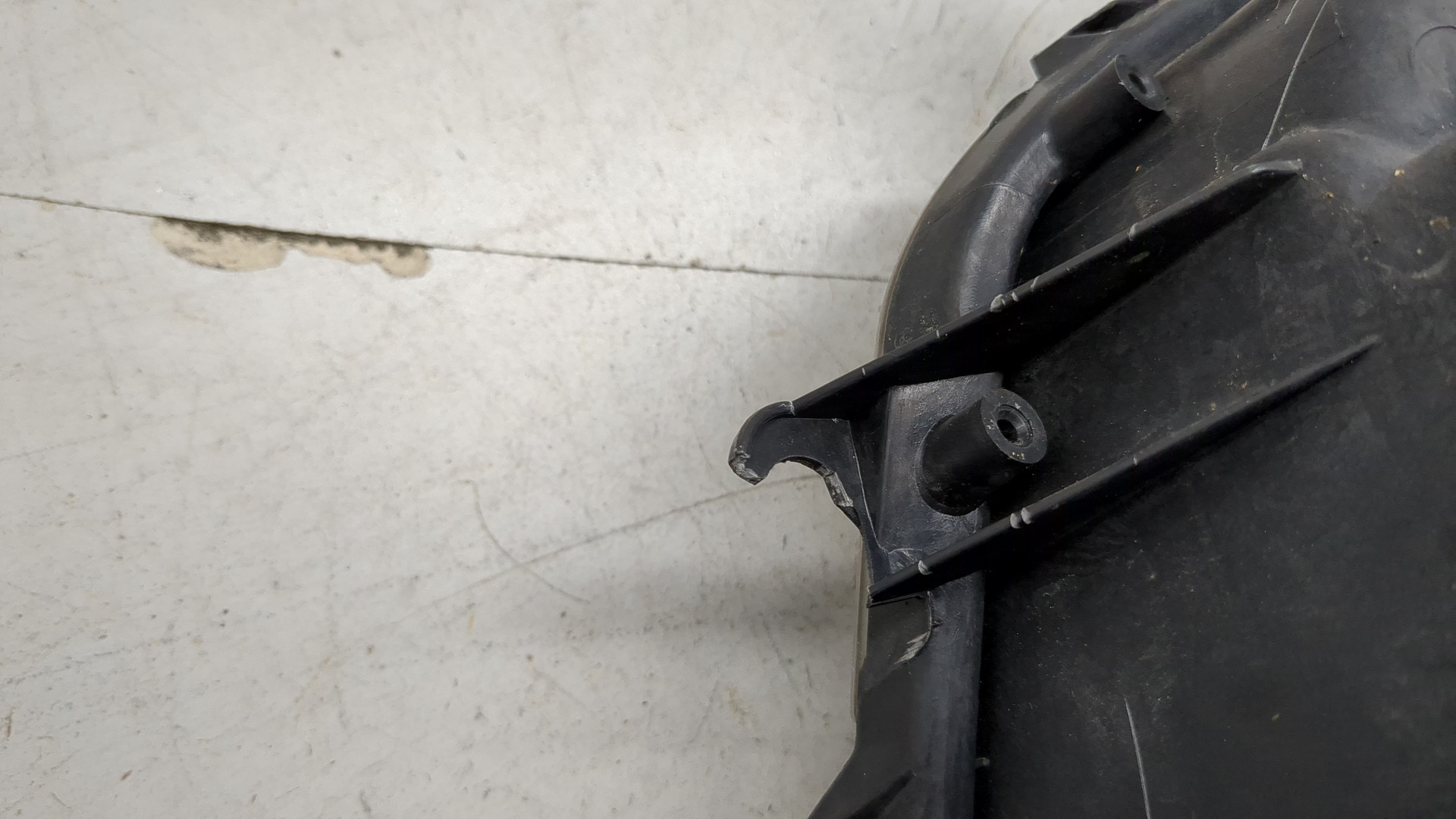 Фара правая