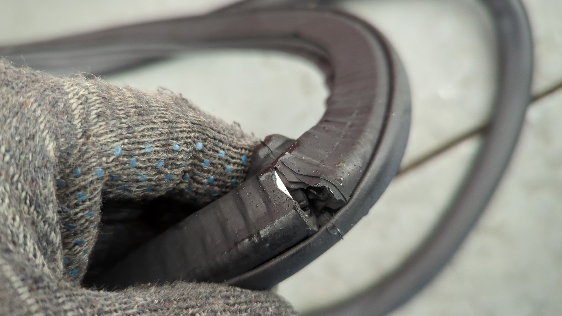 Уплотнитель