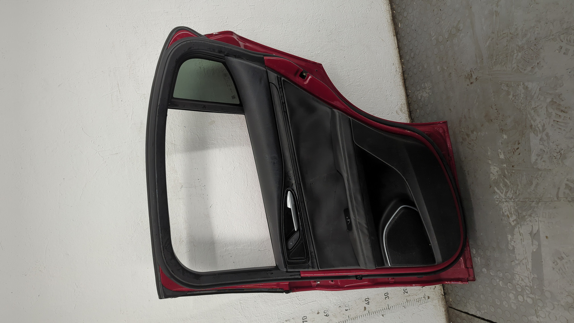 Дверь задняя правая