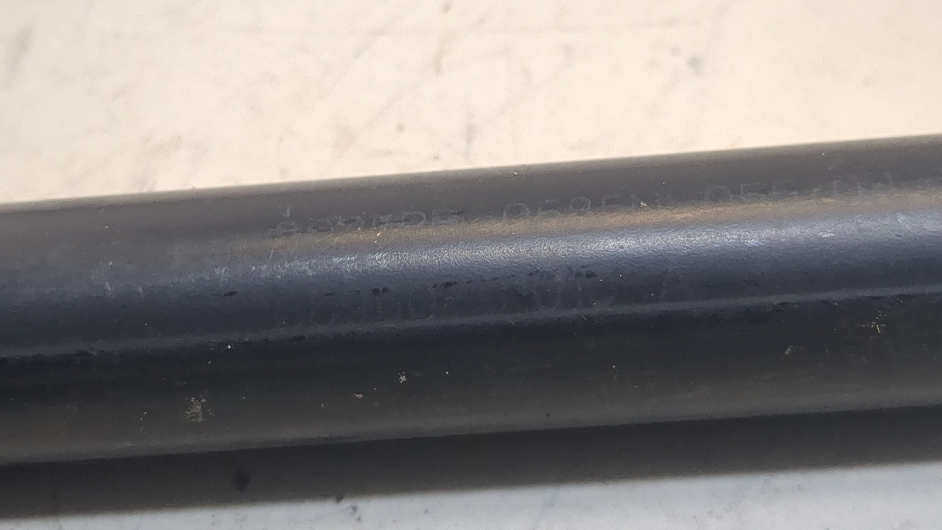 Амортизатор крышки багажника