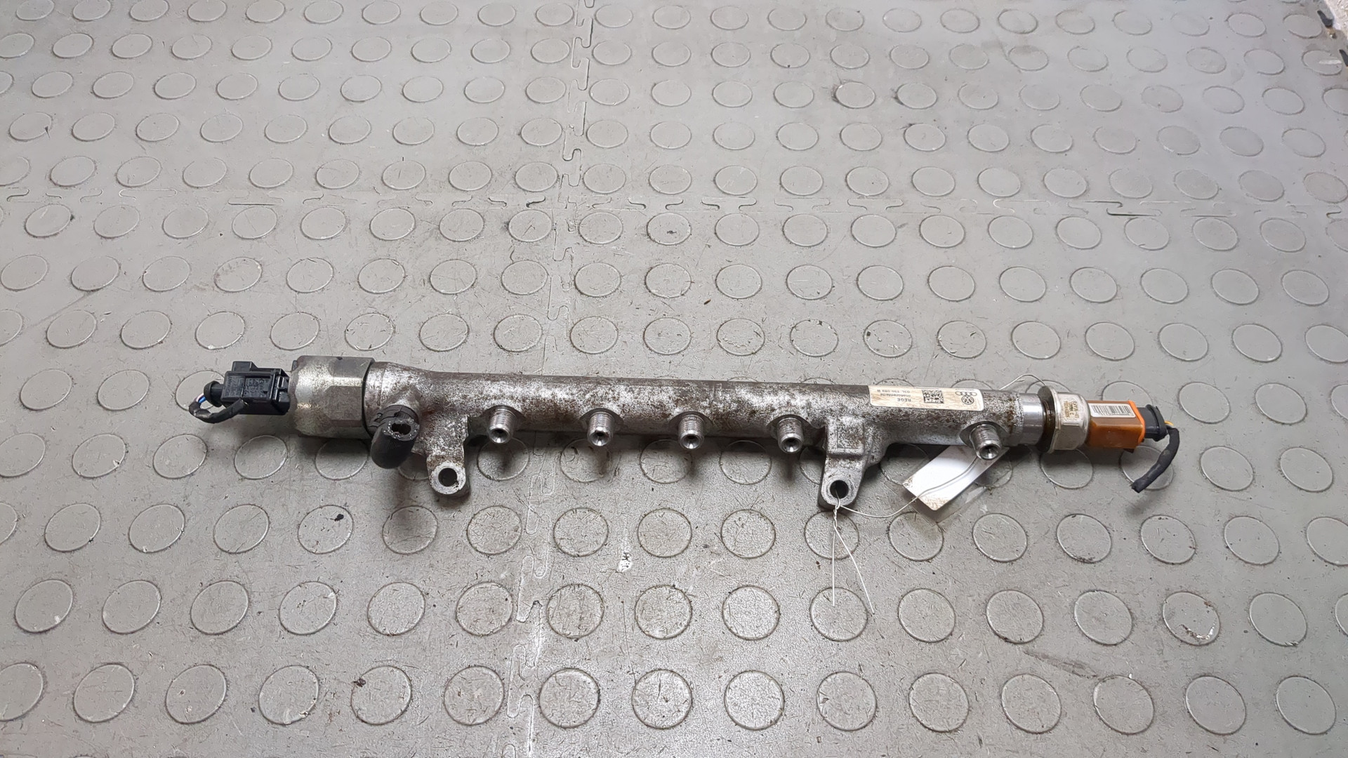 Рейка топливная (рампа)