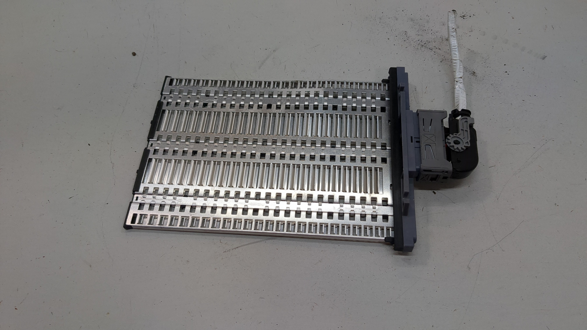 Радиатор отопителя электрический