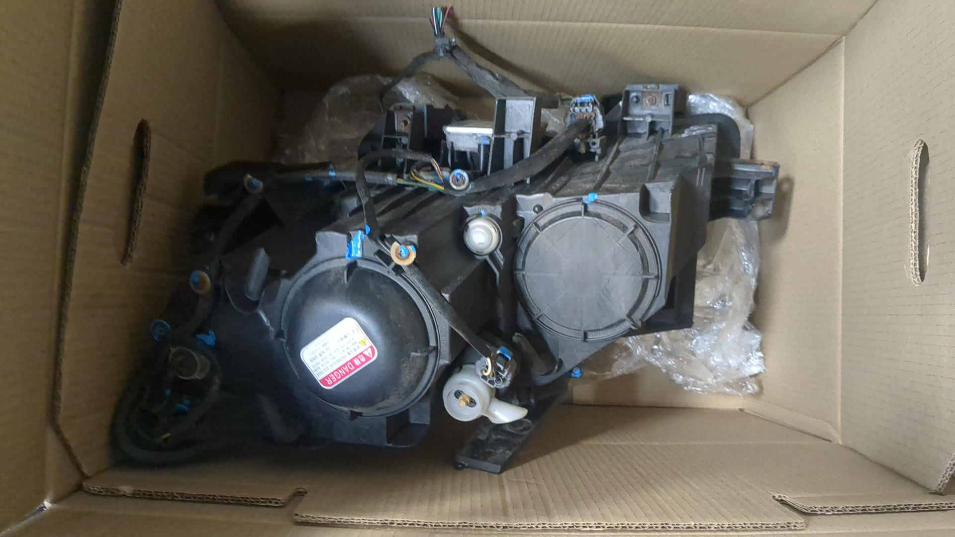 Фара правая