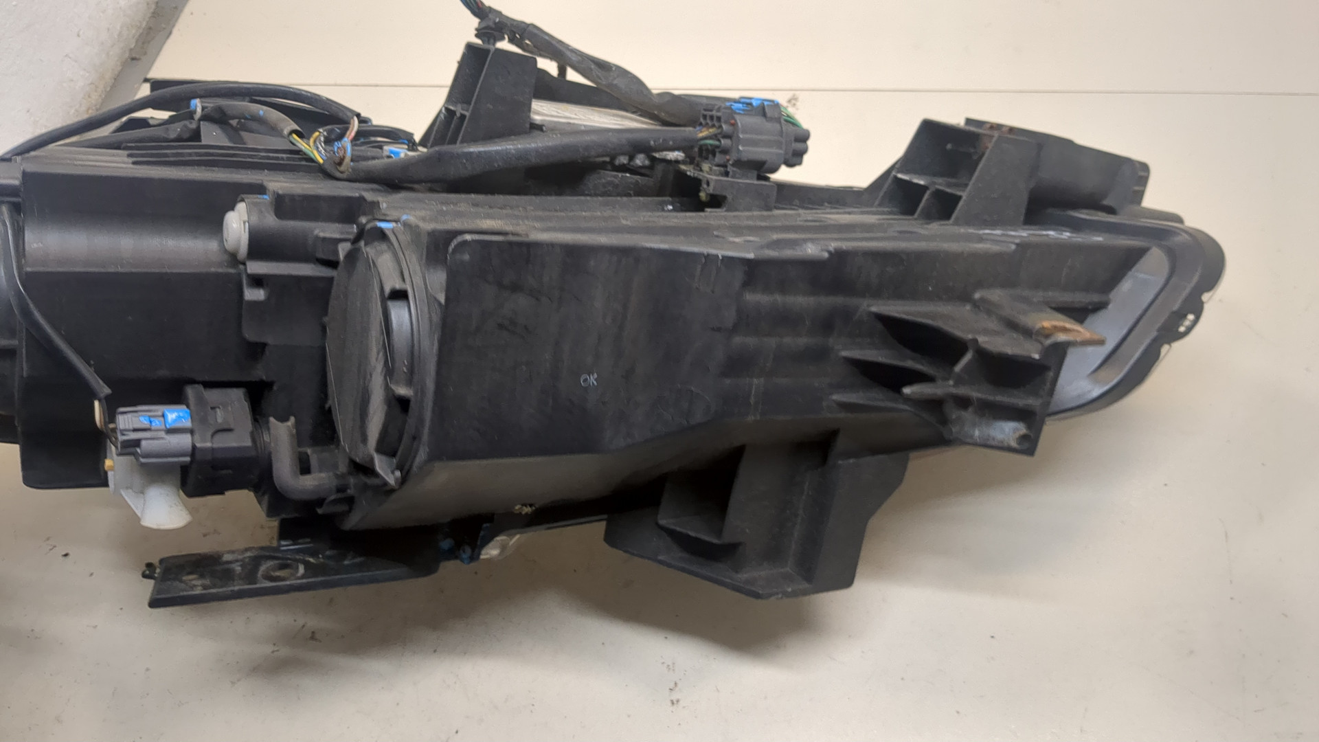 Фара правая