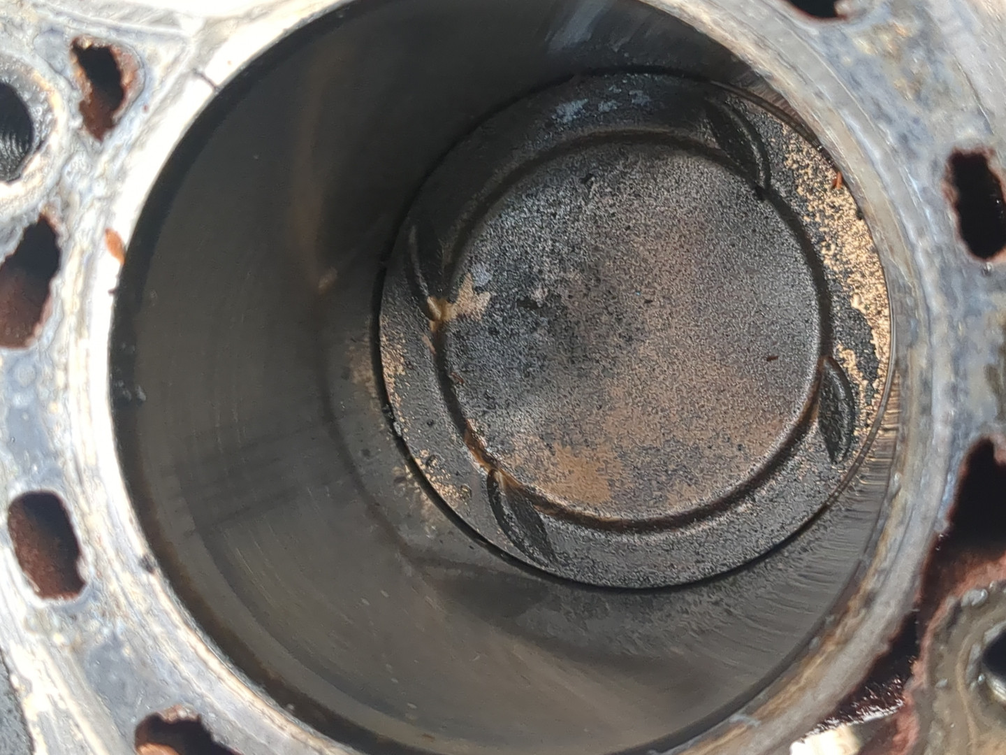 Блок двигателя