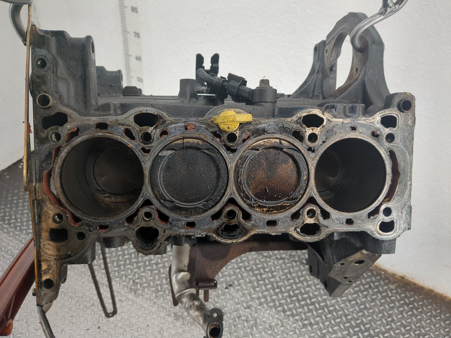 Блок двигателя