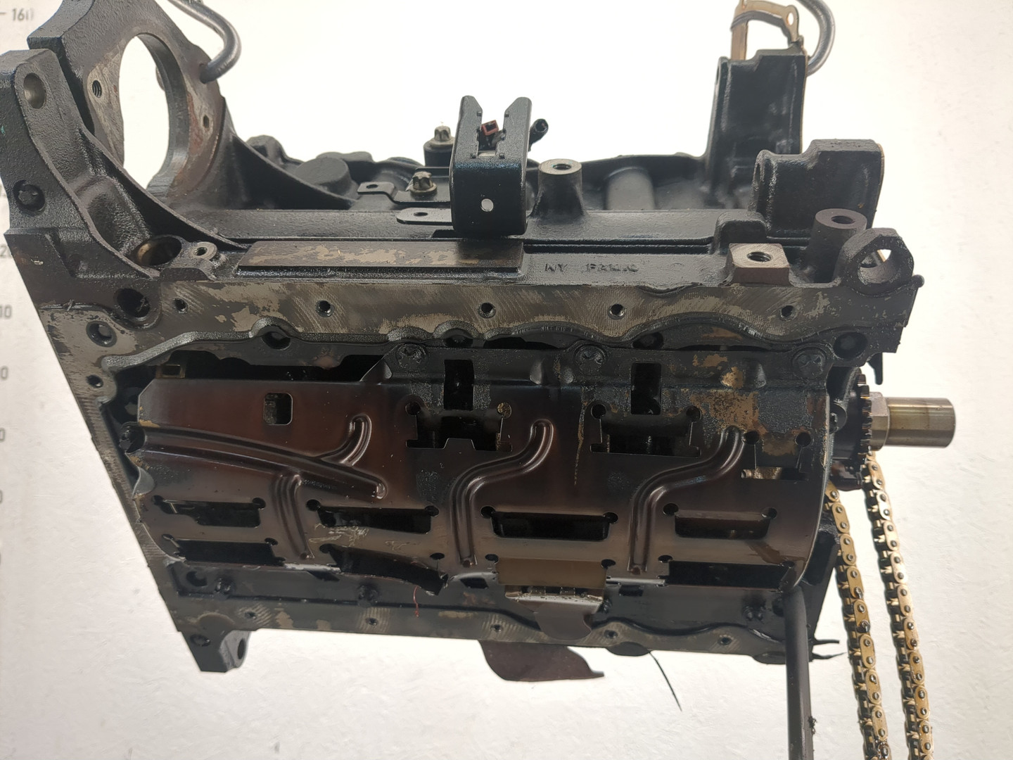 Блок двигателя