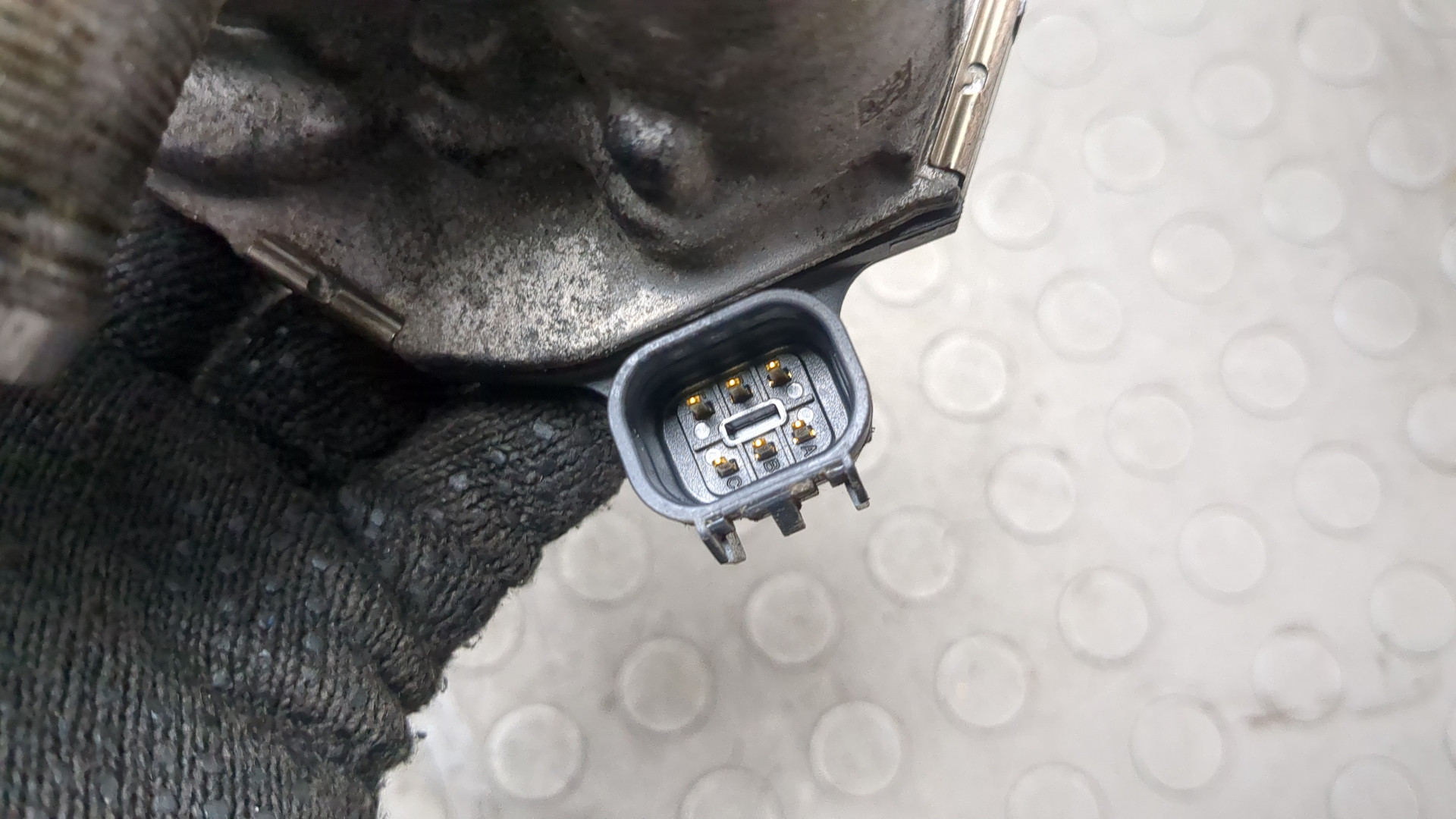 Заслонка дроссельная электрическая