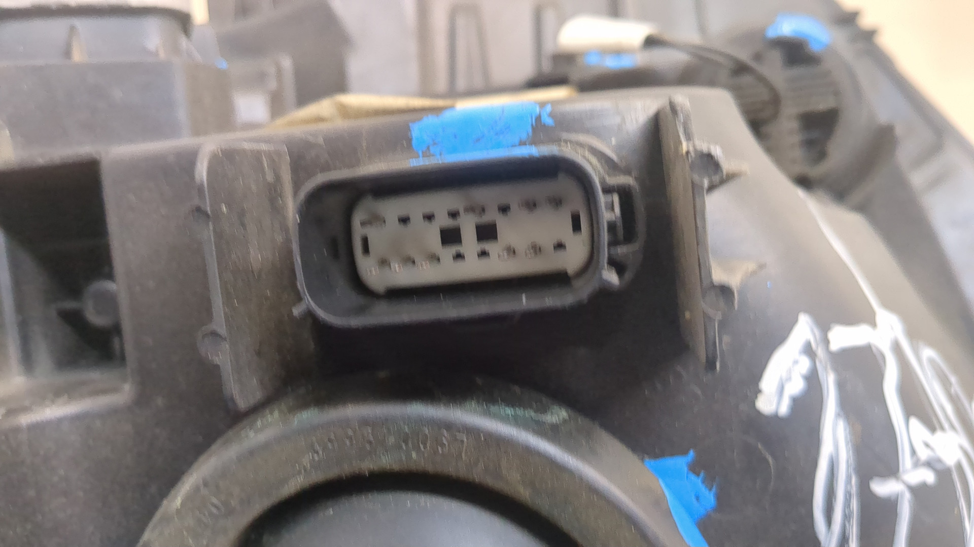 Фара правая