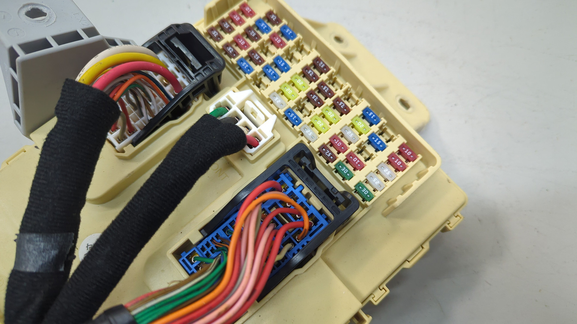 Блок предохранителей