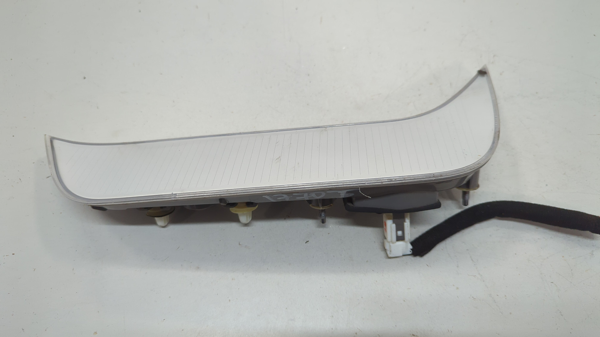 Фонарь задний внутренний левый