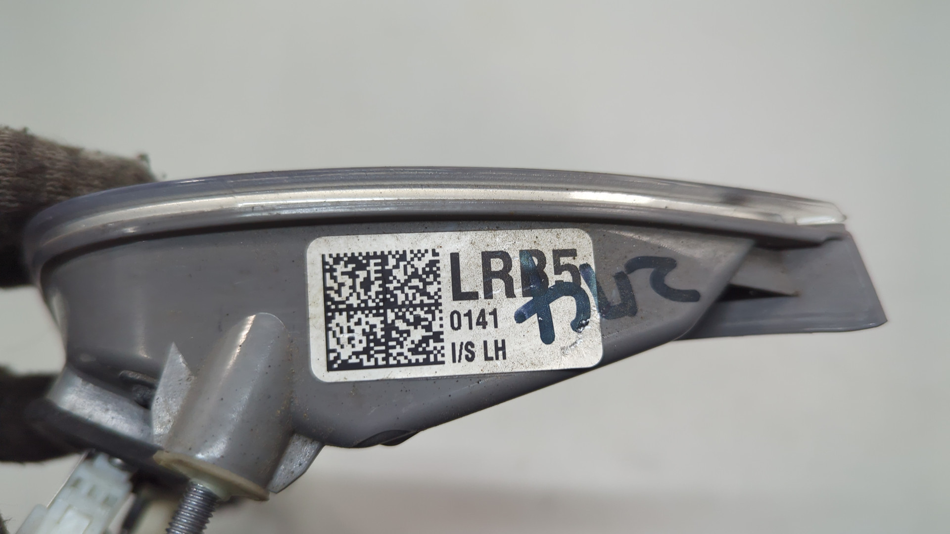 Фонарь задний внутренний левый