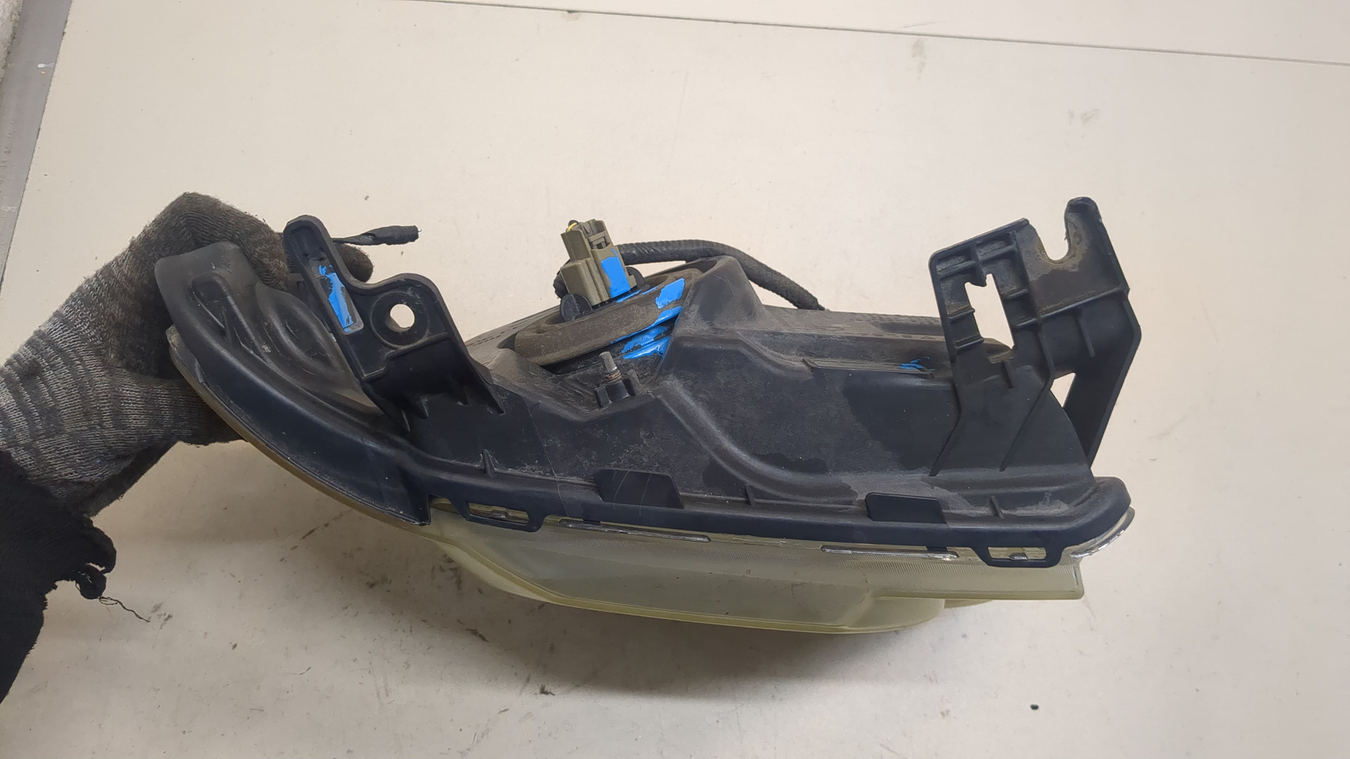 Фара правая