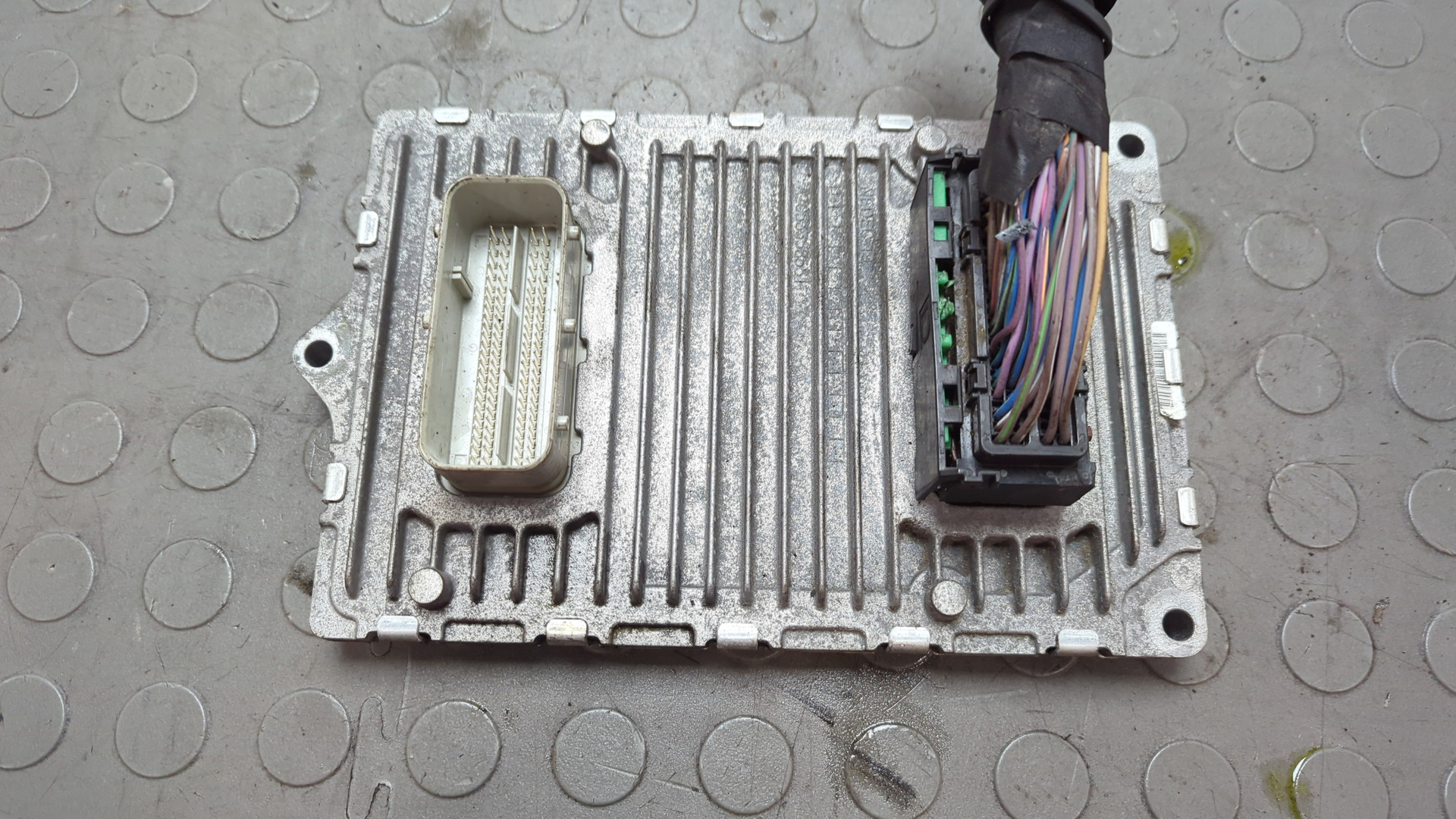 Блок управления двигателем