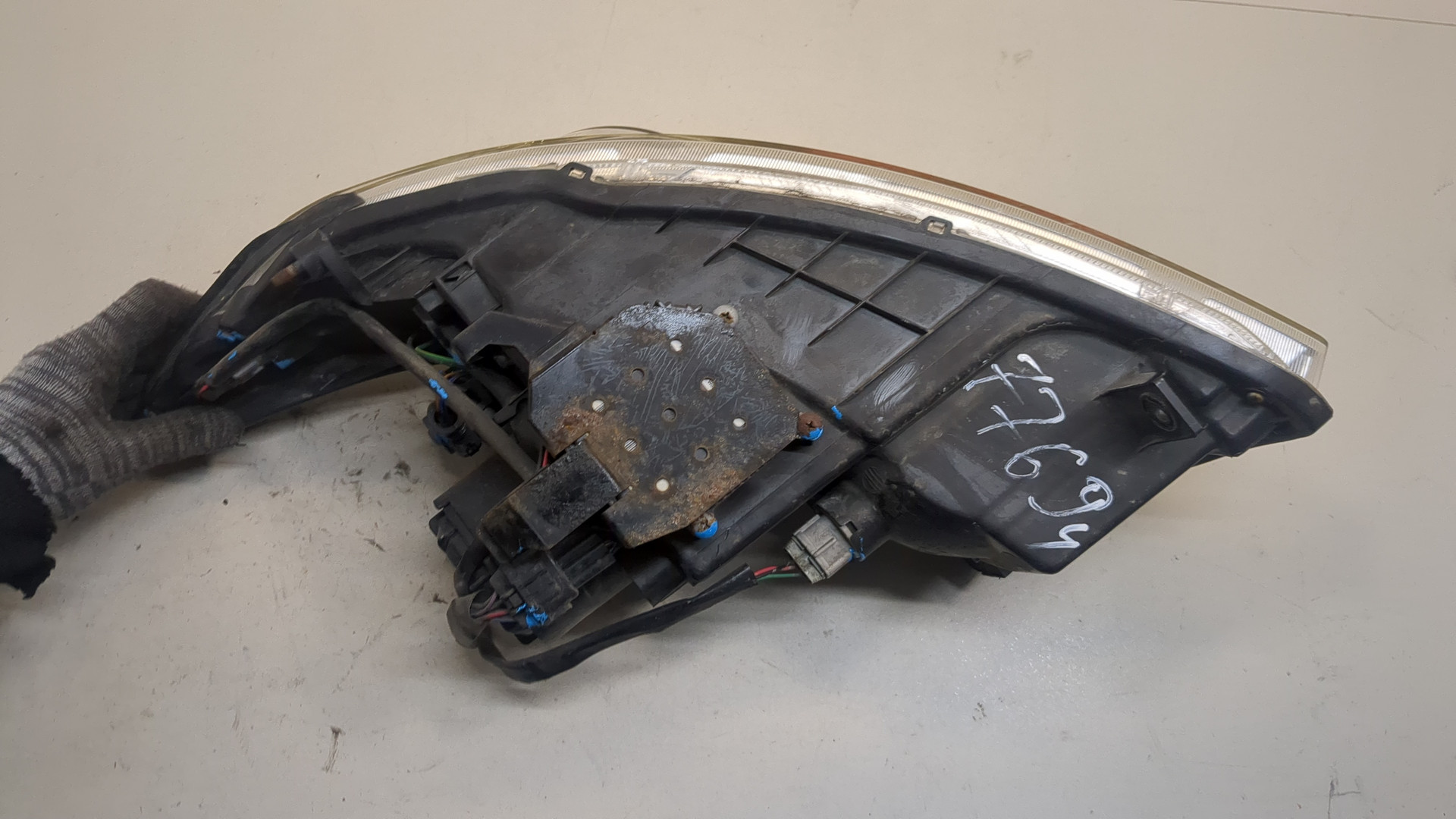 Фара правая