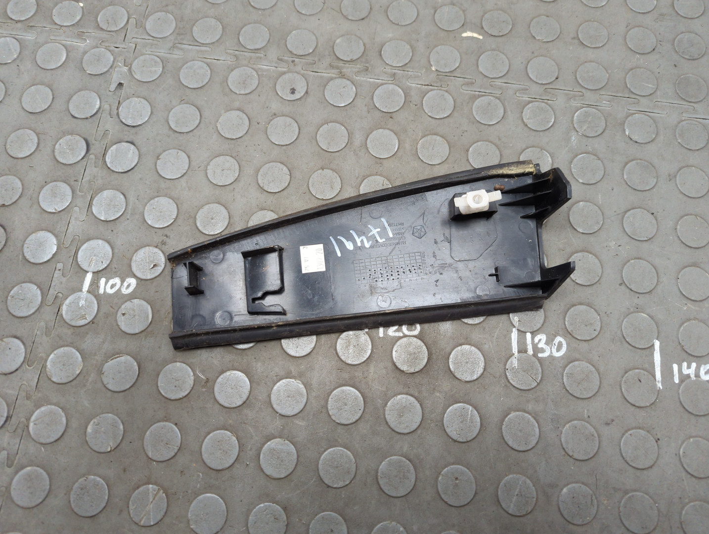 Молдинг крыши правый