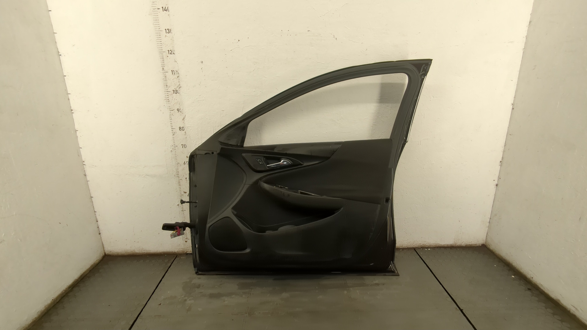 Дверь передняя правая