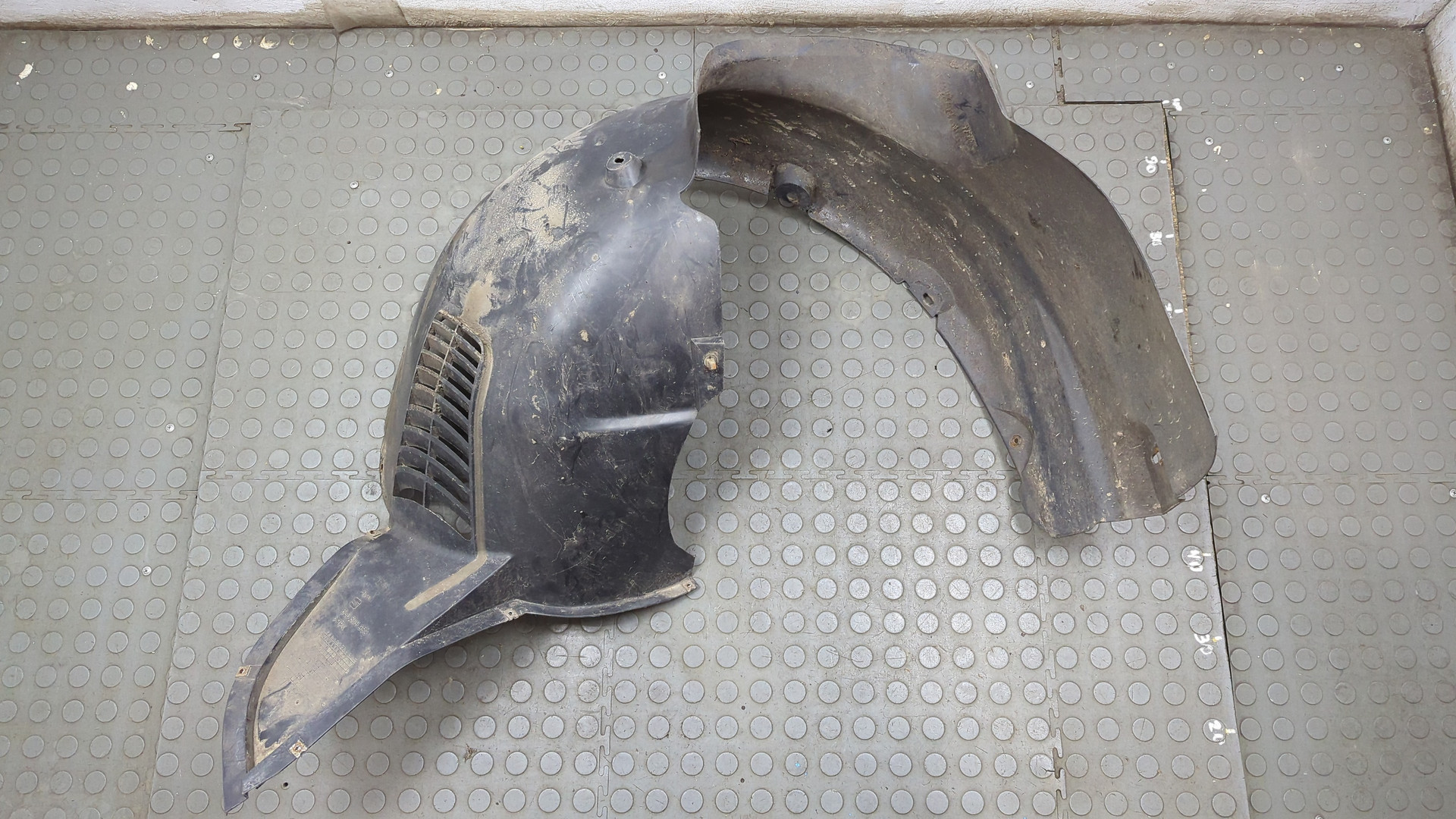 Локер передний правый