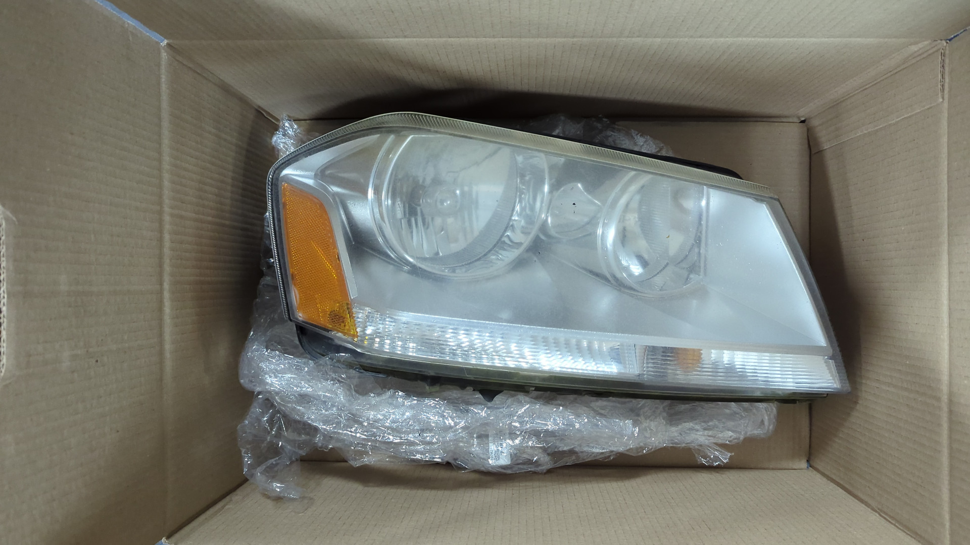 Фара правая