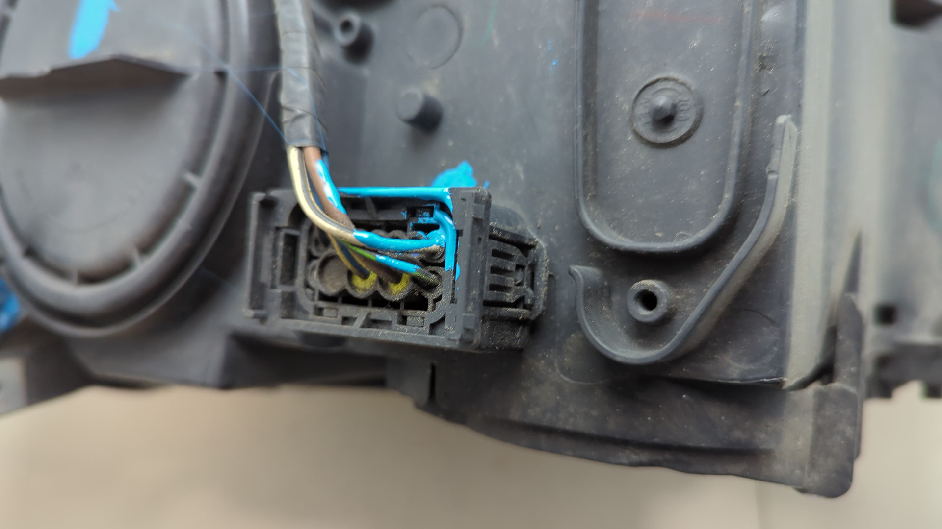 Фара правая