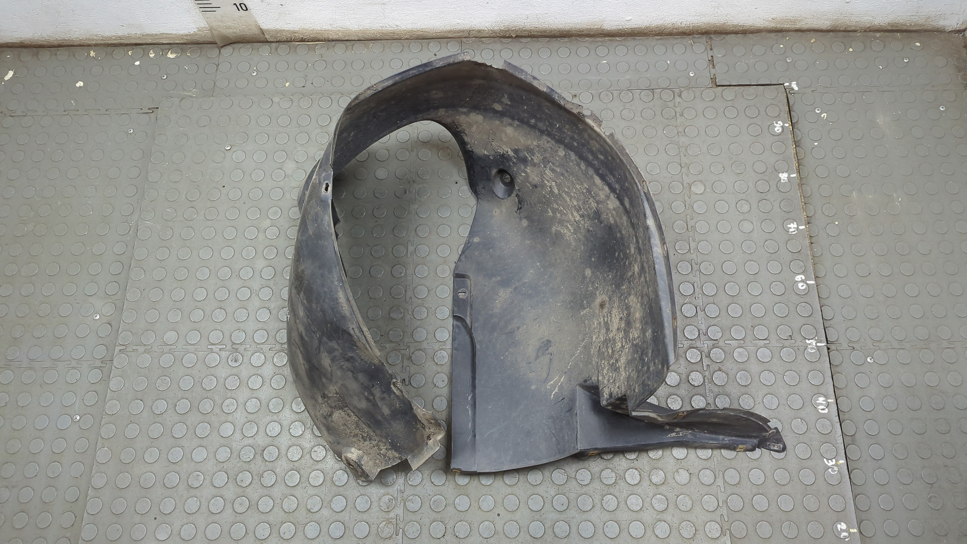 Локер передний правый