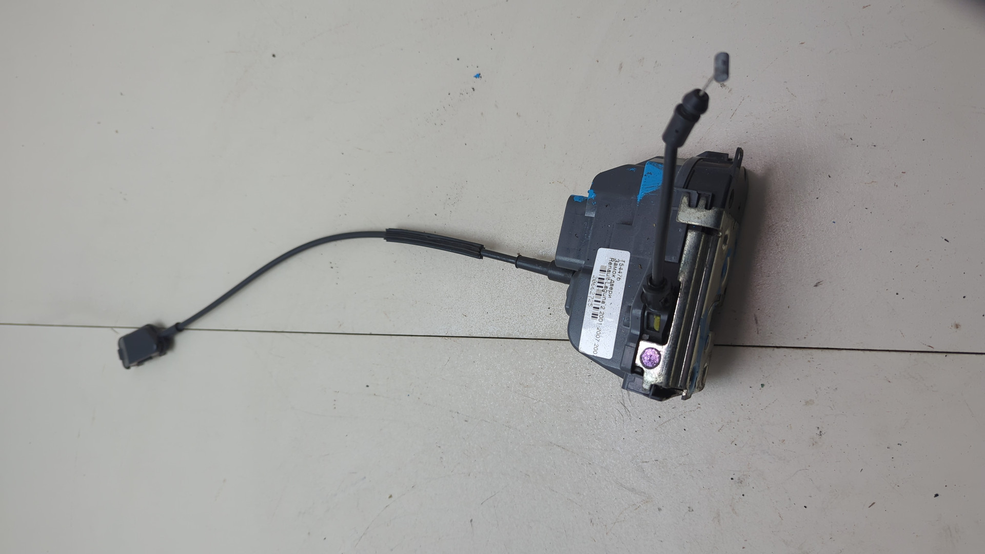 Замок двери задней левой