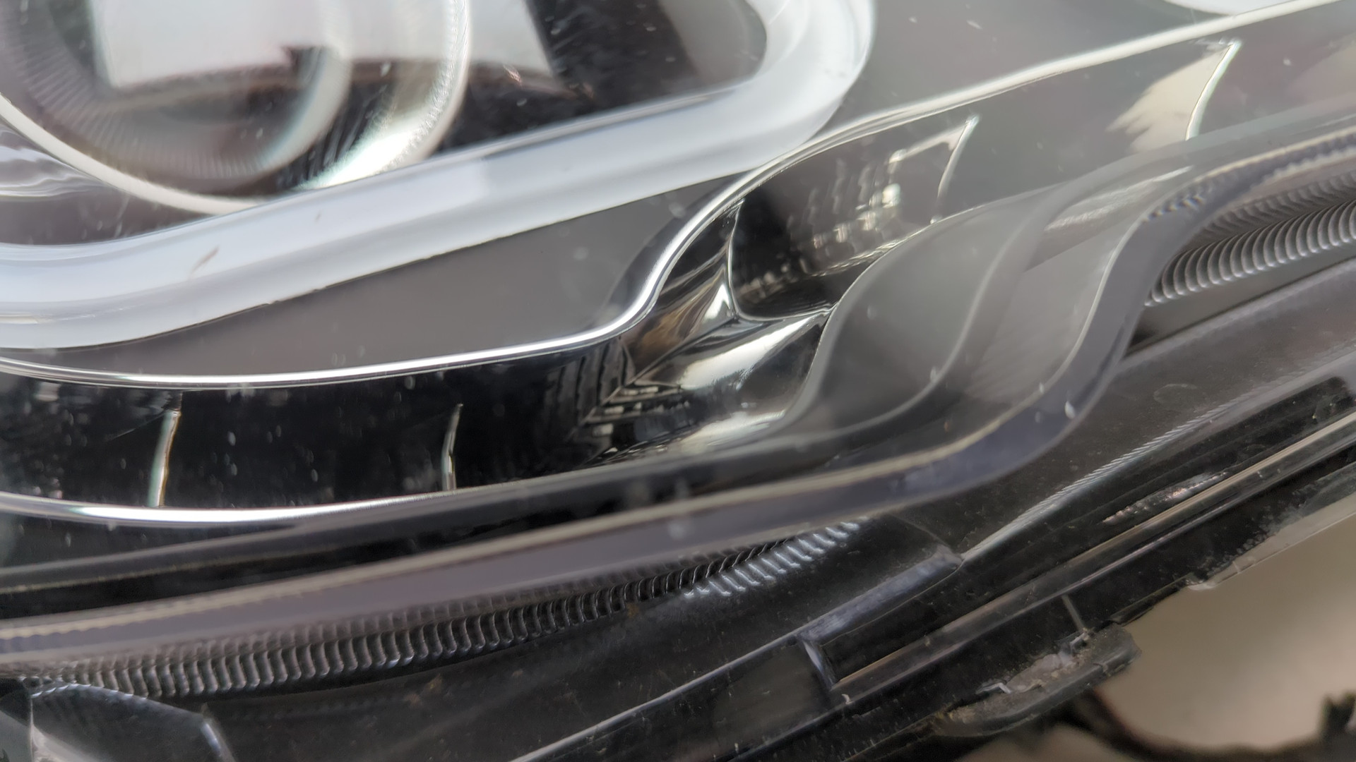 Фара правая