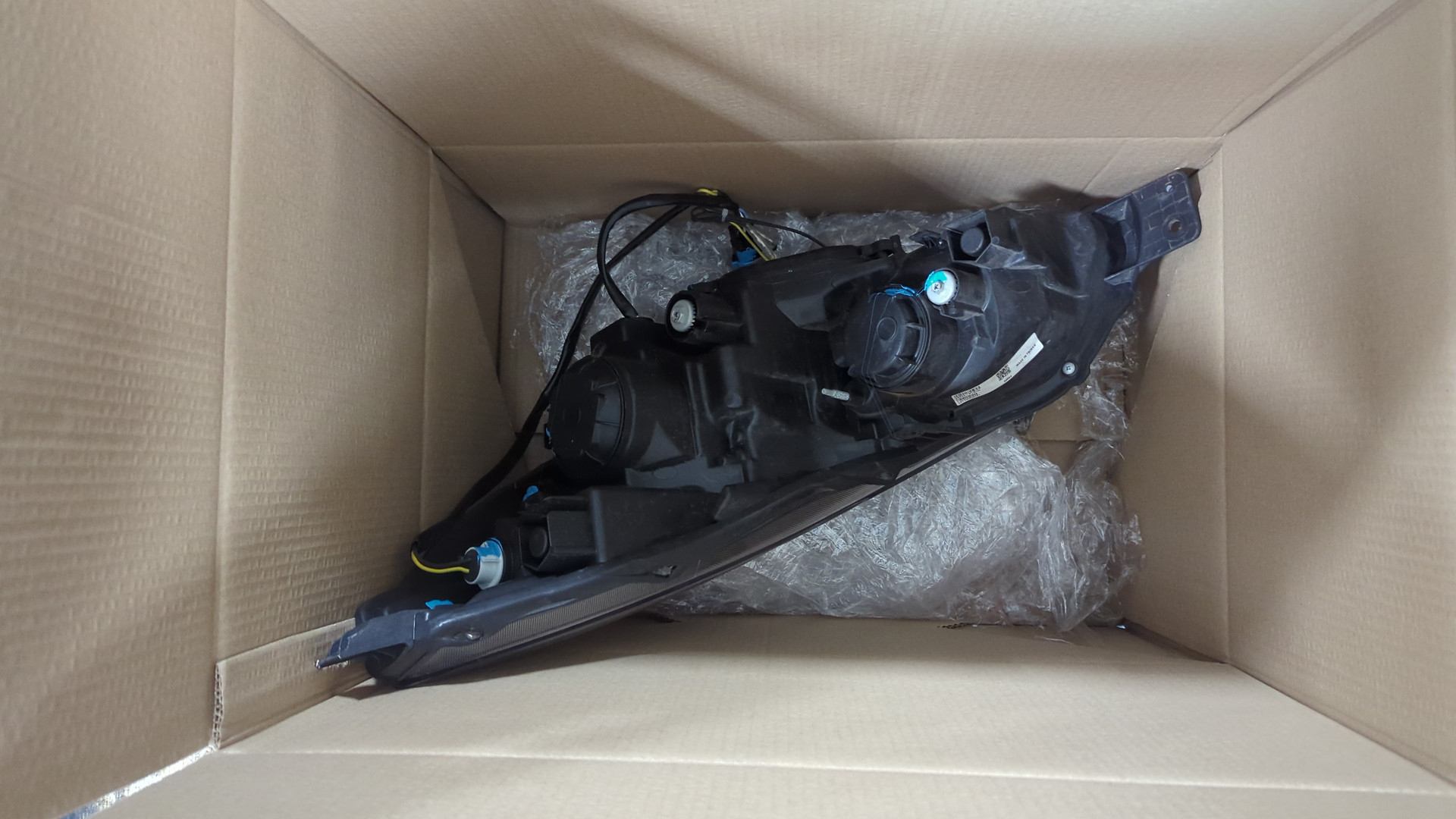 Фара правая