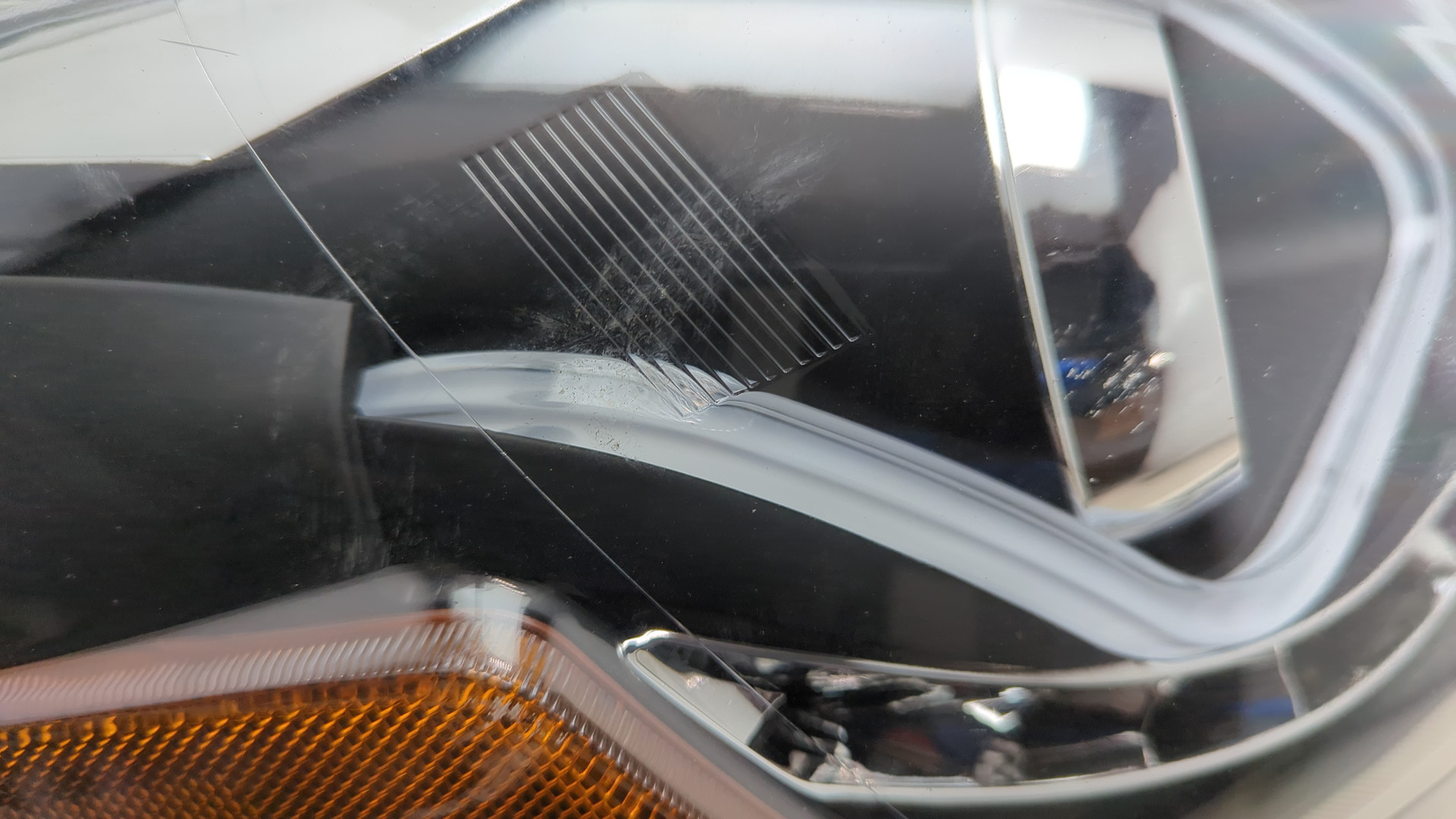 Фара правая