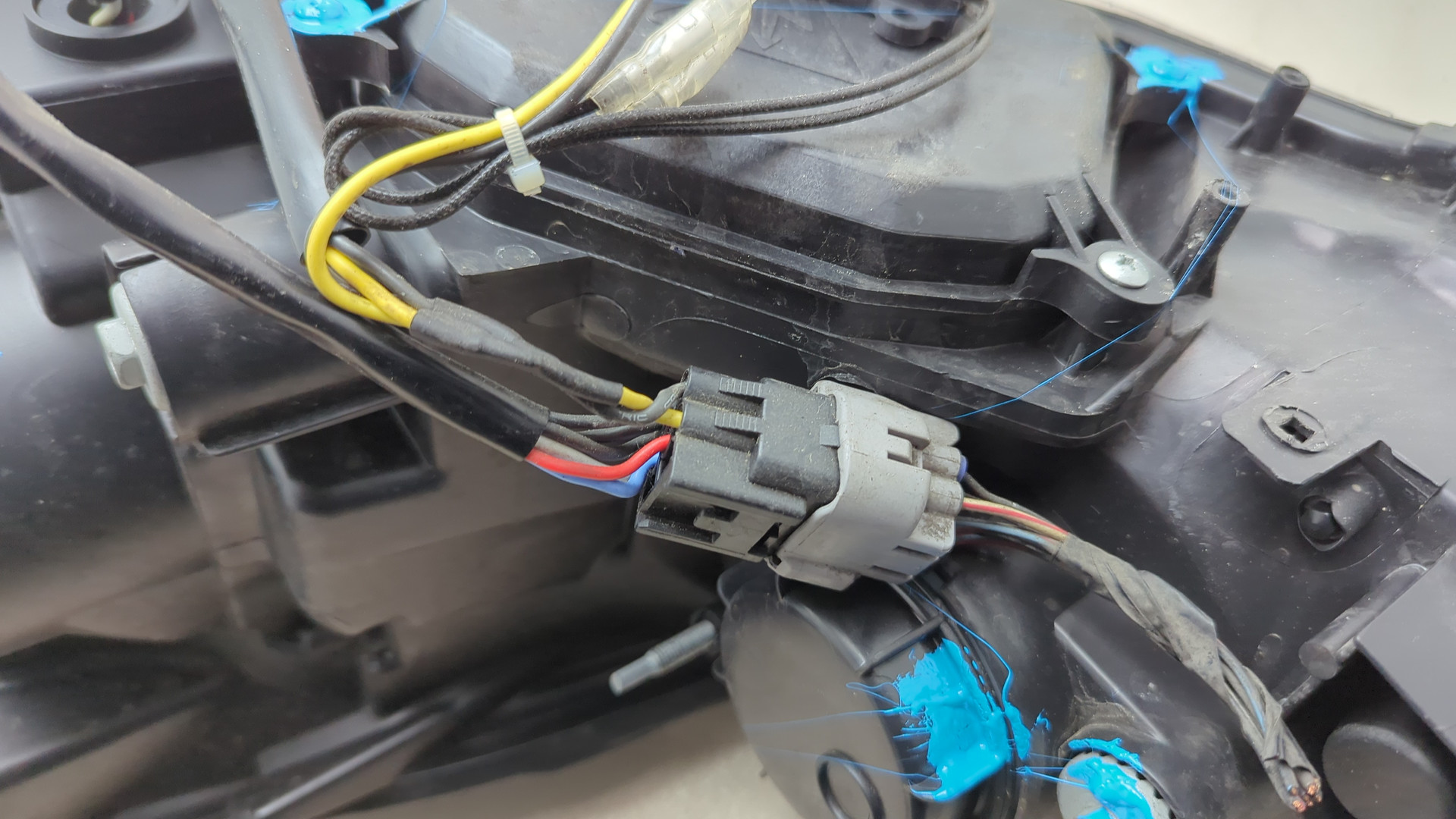 Фара правая