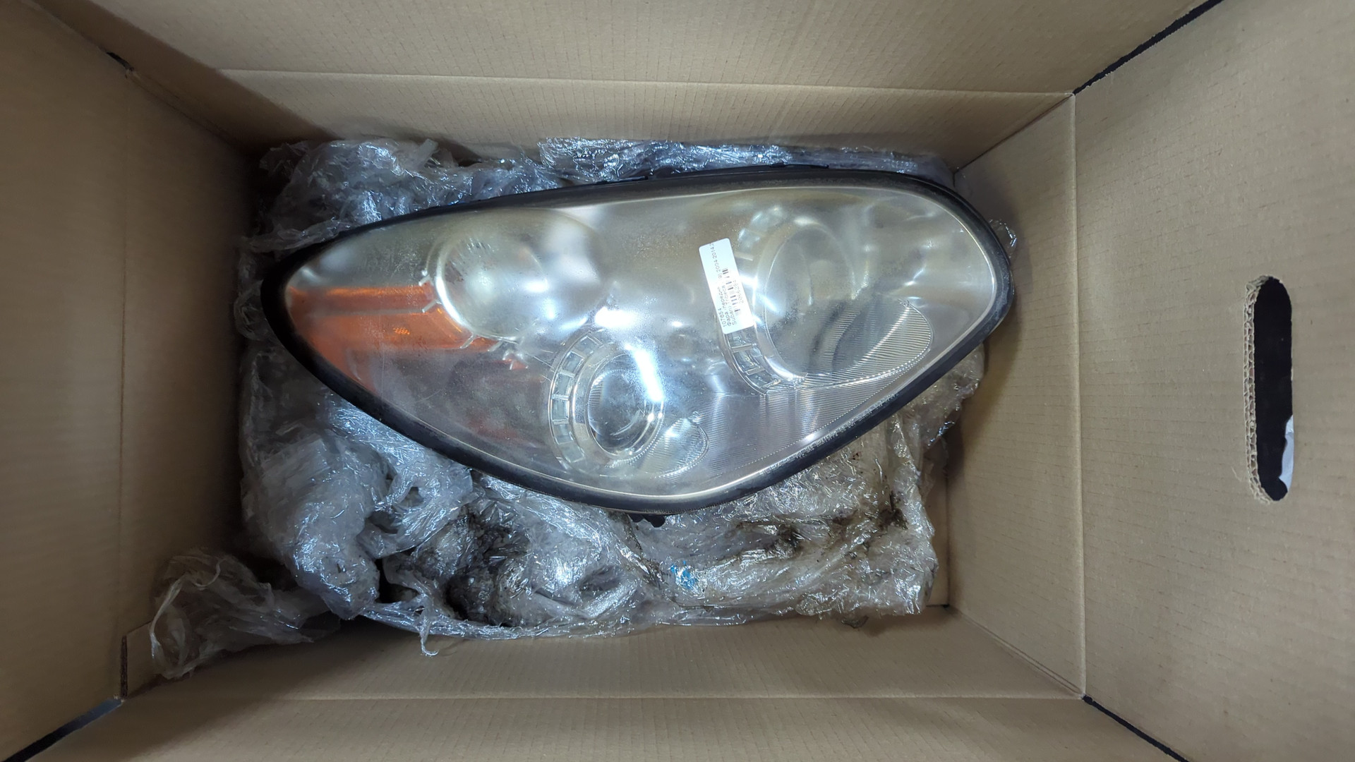 Фара правая