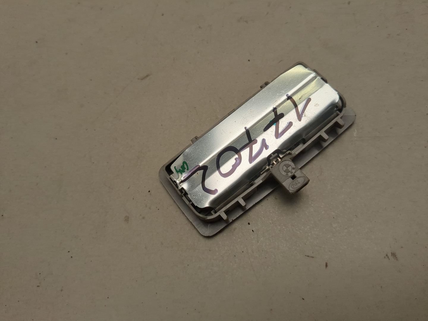 Плафон салонный