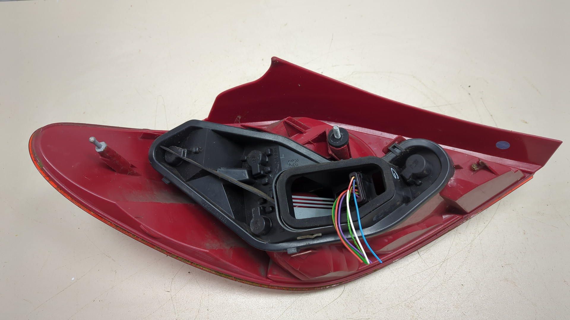 Фонарь задний правый