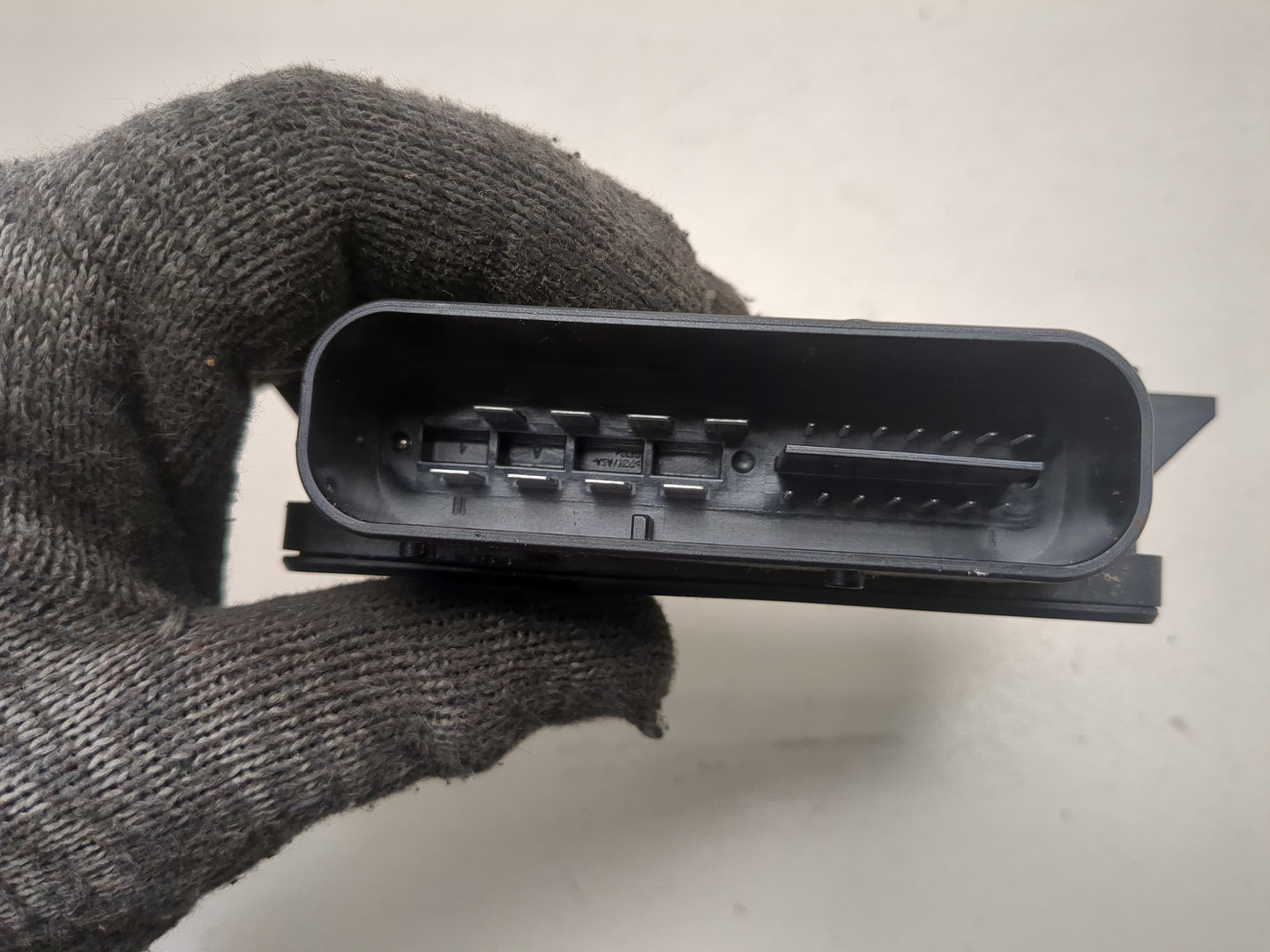 Блок управления парковочным тормозом