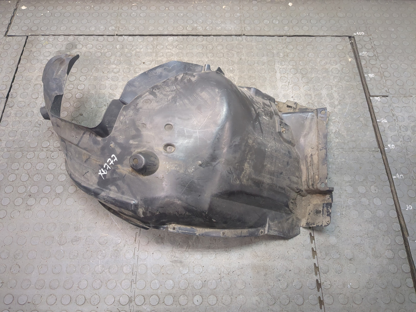 Локер передний левый