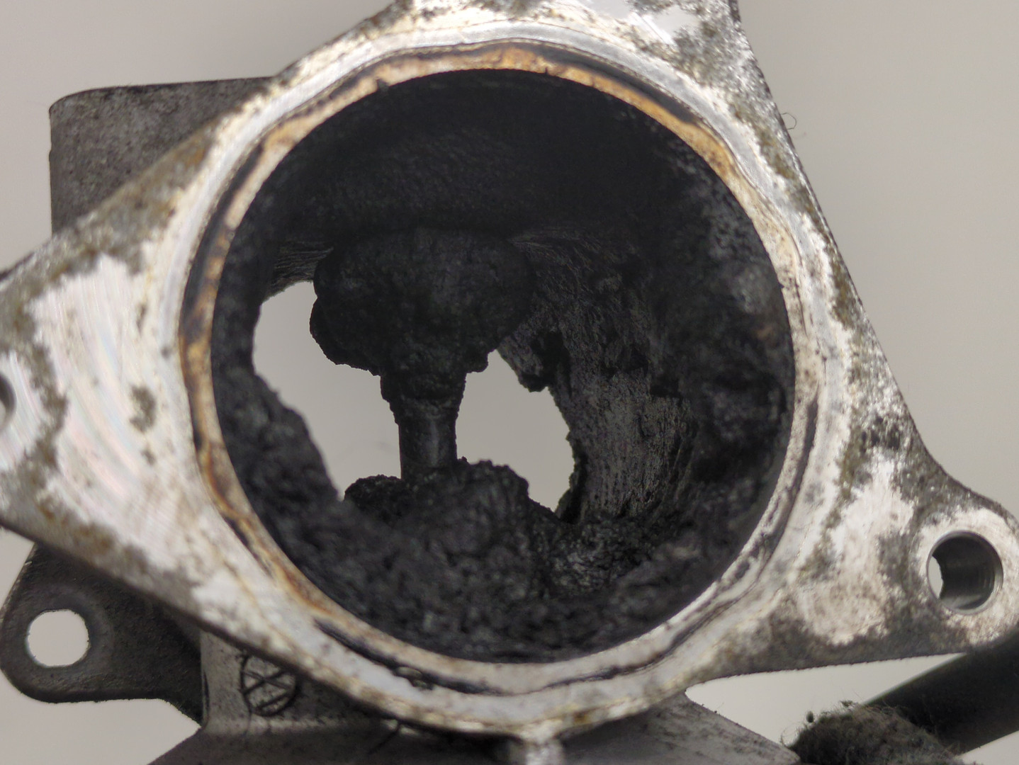 Клапан рециркуляции выхлопных газов (EGR)