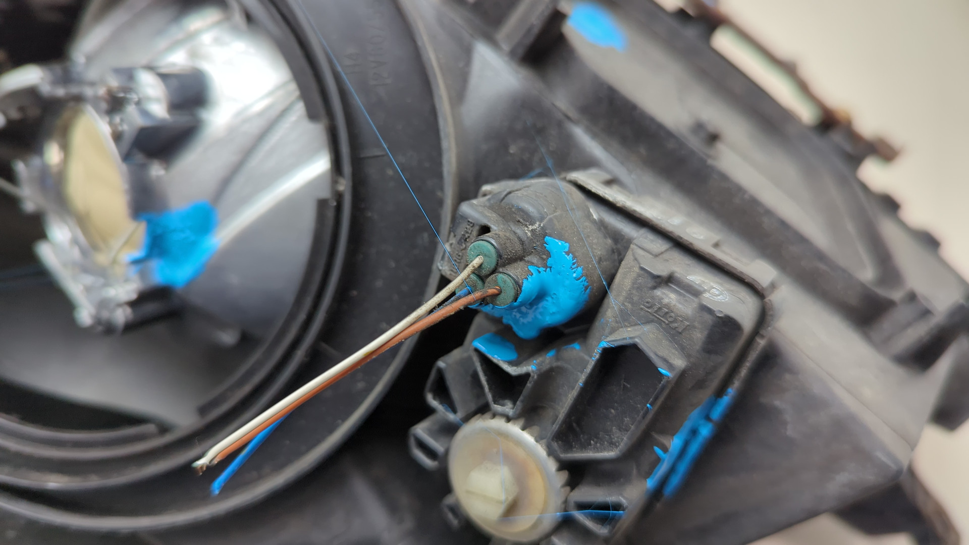 Фара правая