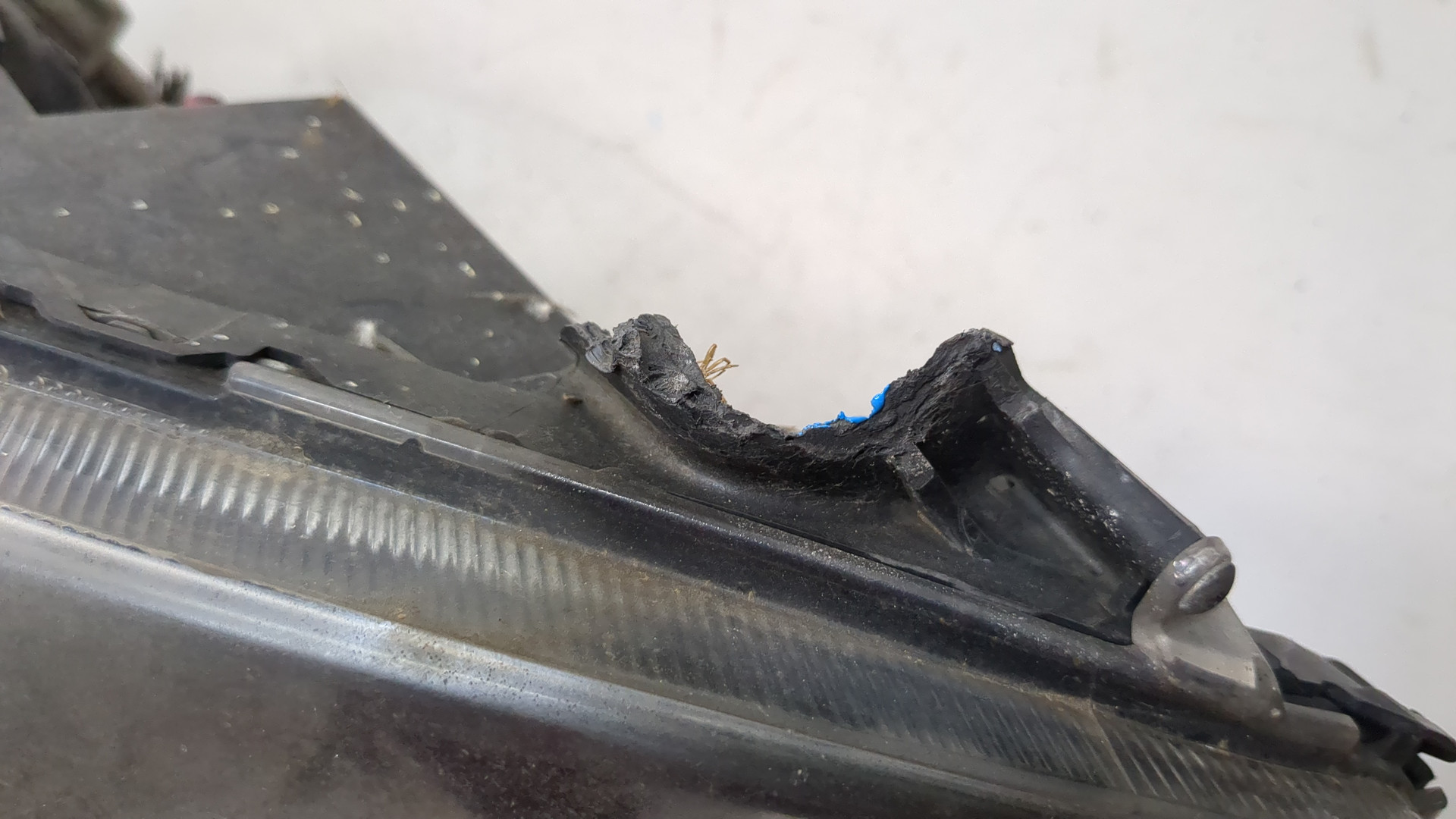 Фара правая