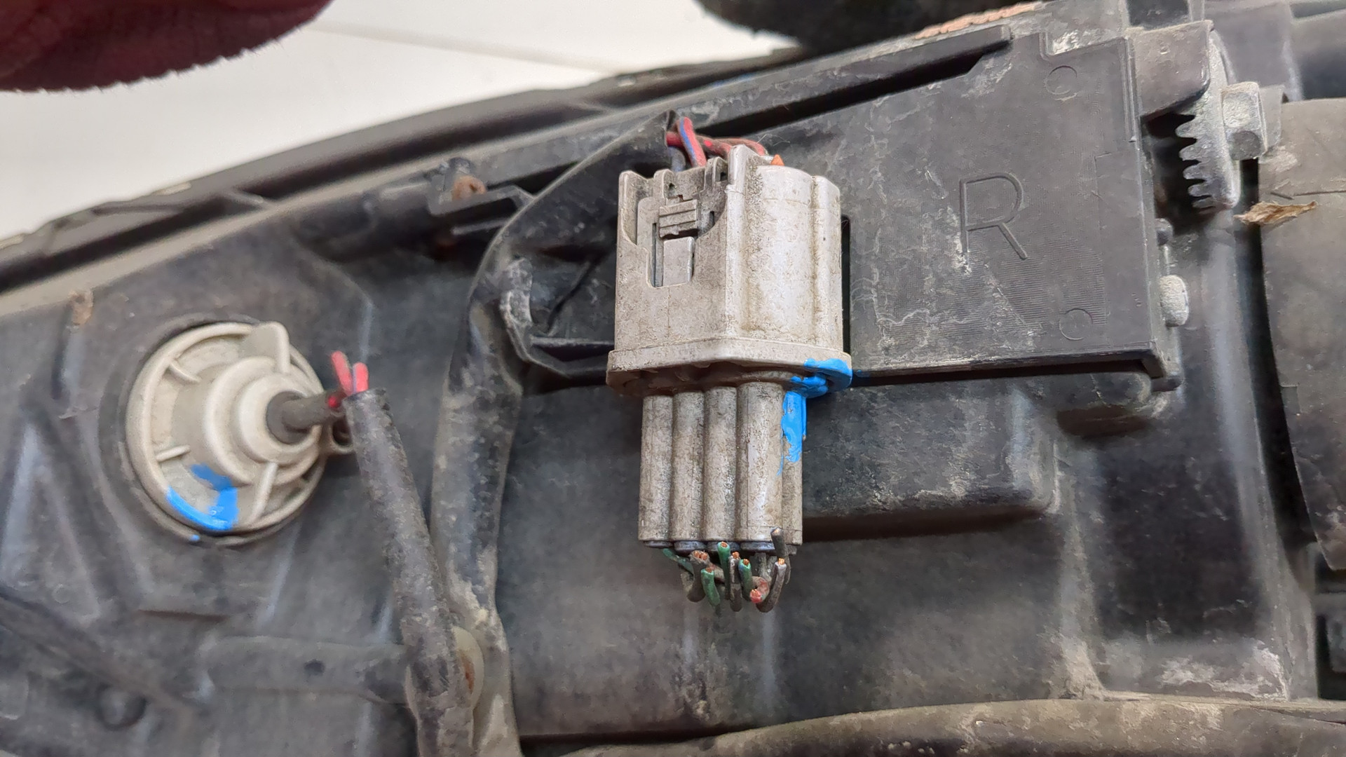 Фара правая