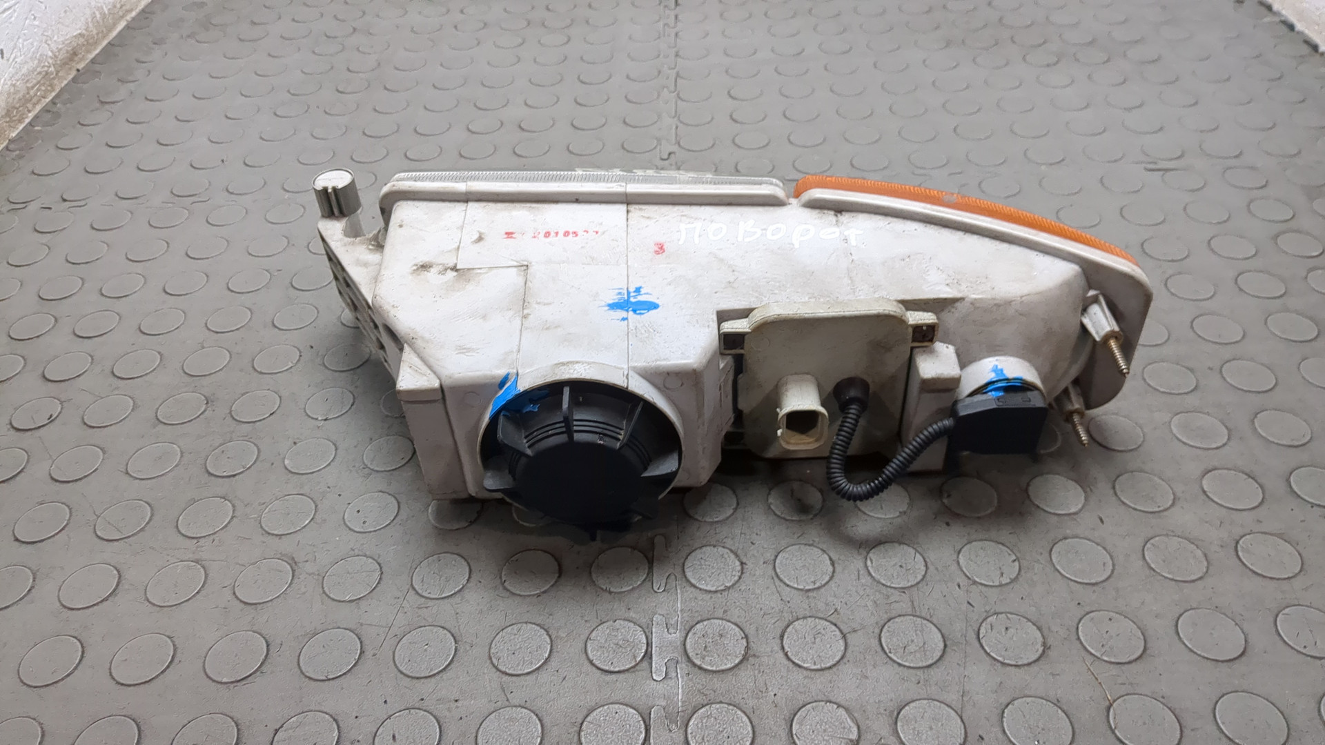 Повторитель на крыло правый