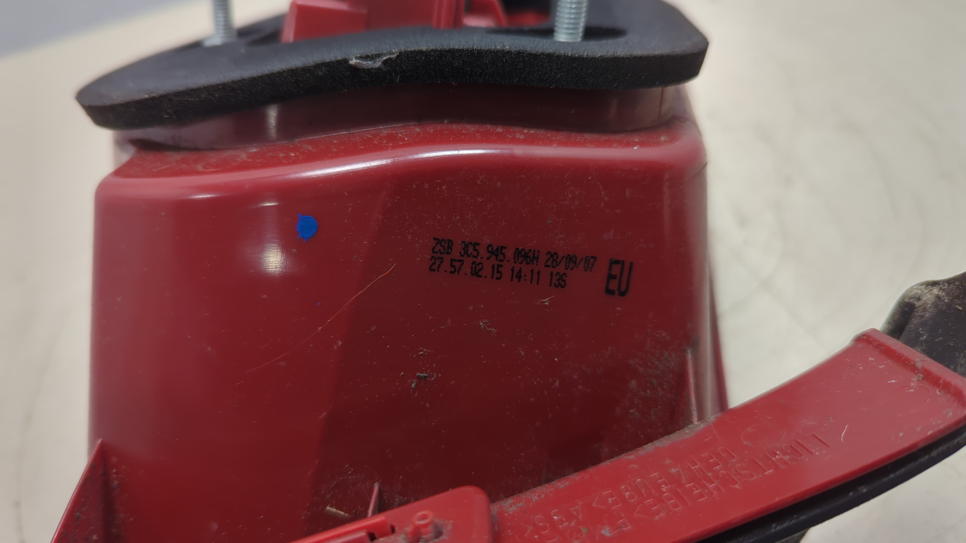 Фонарь задний правый