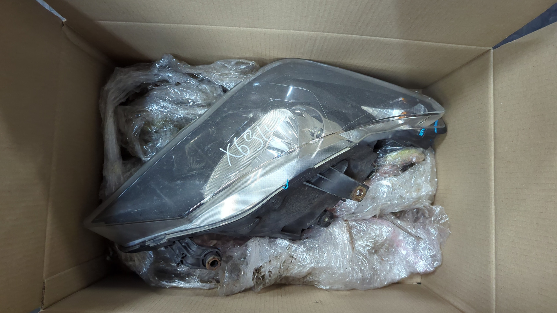 Фара правая