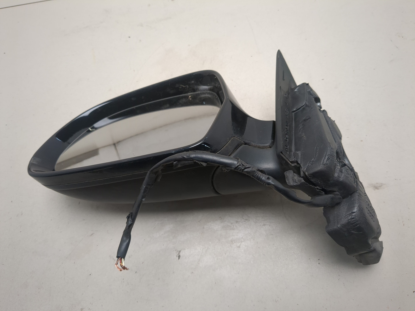 Зеркало левое электрическое