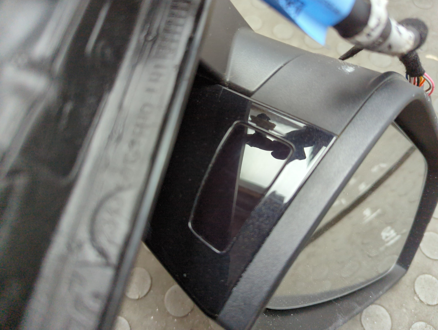 Зеркало левое электрическое