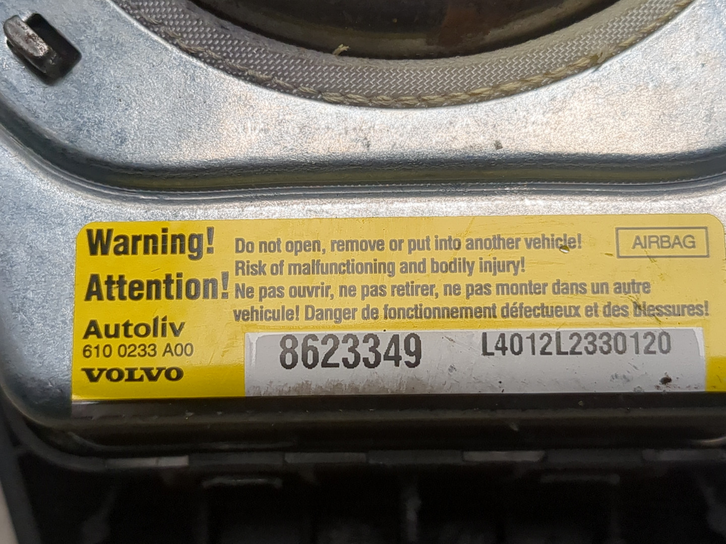 Подушка безопасности в рулевое колесо