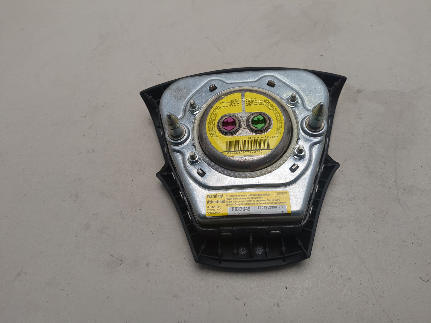 Подушка безопасности в рулевое колесо