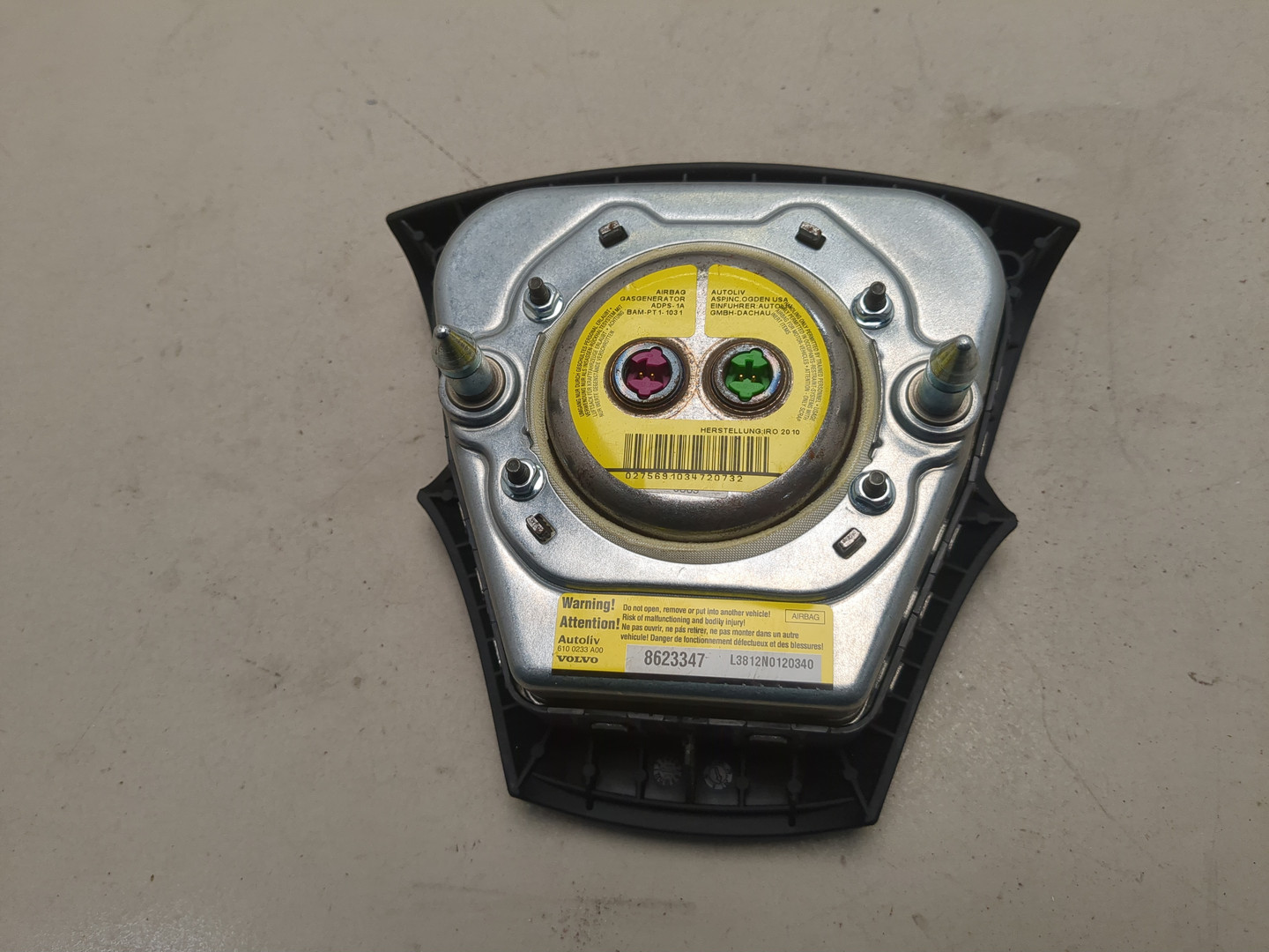 Подушка безопасности в рулевое колесо